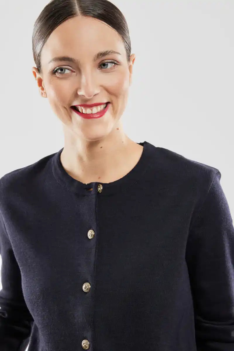 Cardigan-Vannes-maille-haute-densite-vue-proche